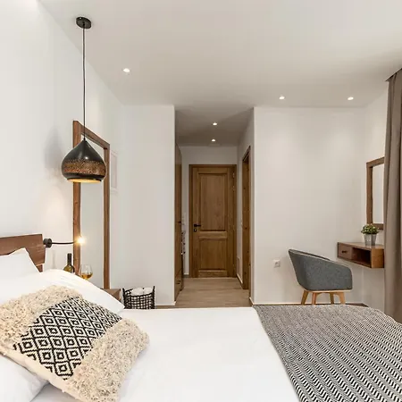 Galazia Boutique Naxos City