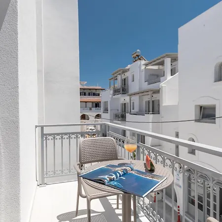 Galazia 3* Naxos City